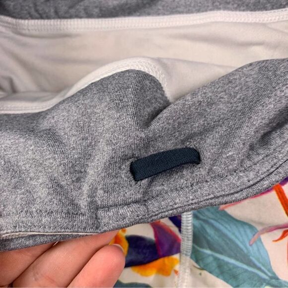 Athleta Shorts White Floral Ready Set Running XS - Picture 5 of 7